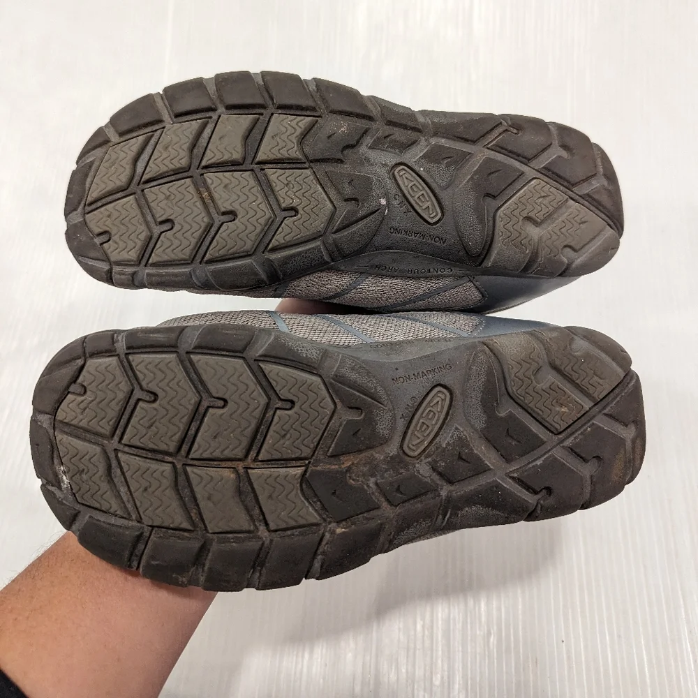 KEEN kids toggle elastic mesh shoes sneakers size 4 - Picture 7 of 11